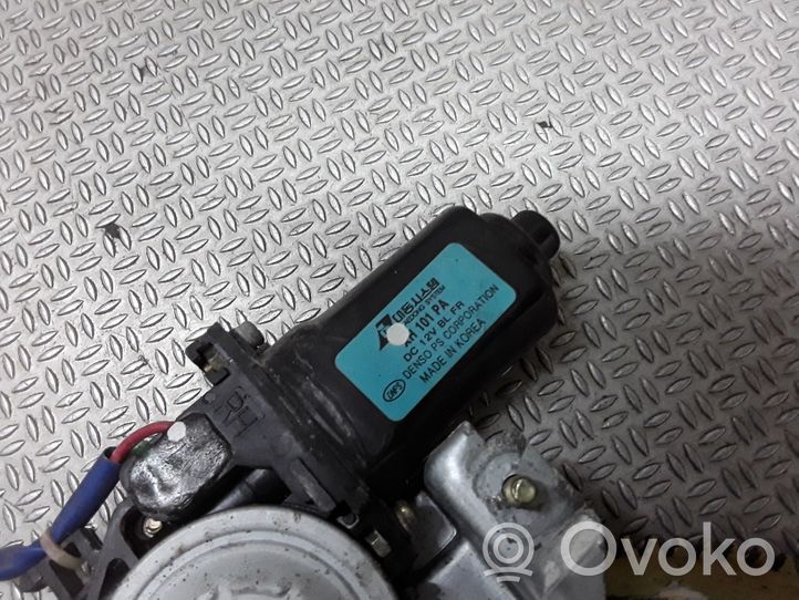 KIA Sorento Elektryczny podnośnik szyby drzwi przednich 