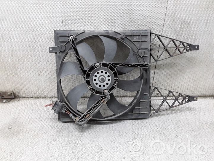 Skoda Fabia Mk1 (6Y) Ventilatore di raffreddamento elettrico del radiatore 6Q0121207L