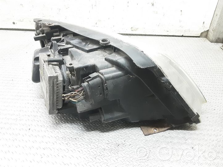 Volkswagen Sharan Lampa przednia 1307329074