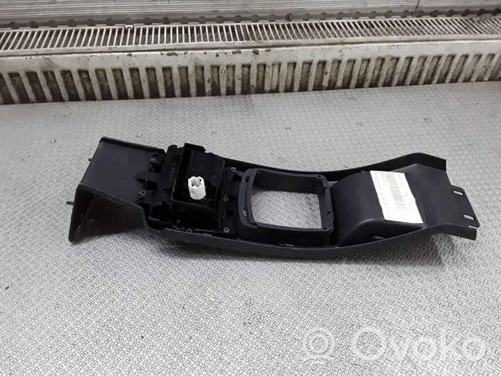 Volkswagen Polo IV 9N3 Console centrale 6Q1863241