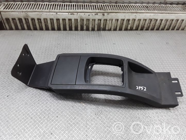 Volkswagen Polo IV 9N3 Console centrale 6Q1863241