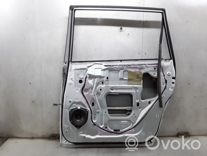 Toyota Avensis Verso Tür hinten 