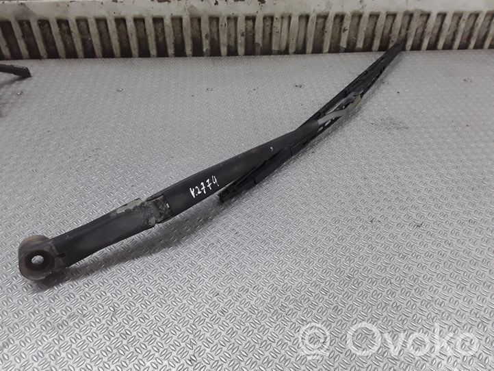 Mitsubishi L200 Windshield/front glass wiper blade 