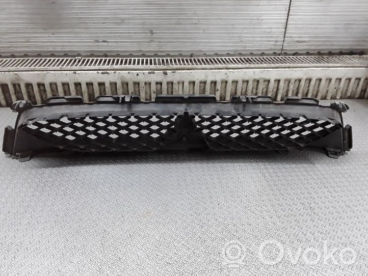 Mitsubishi ASX Griglia superiore del radiatore paraurti anteriore 6402A217
