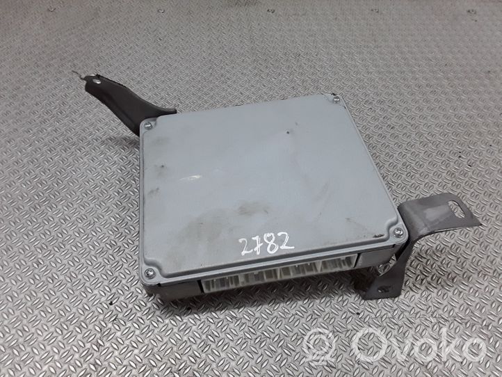 Toyota Avensis T250 Engine control unit/module 8966105C80