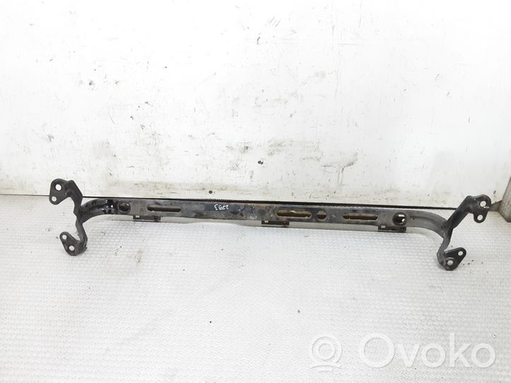 Volvo V50 Traverse inférieur support de radiateur 