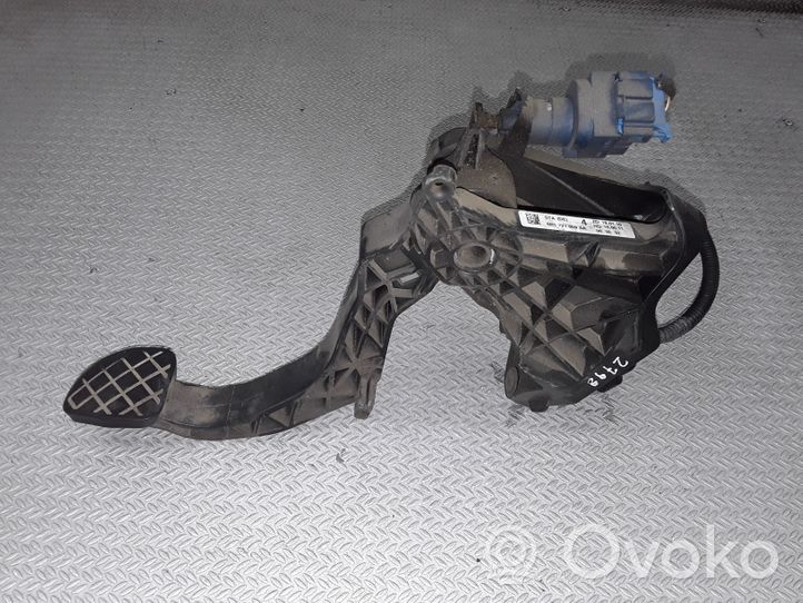 Volkswagen Polo V 6R Clutch pedal 6R1721059AA