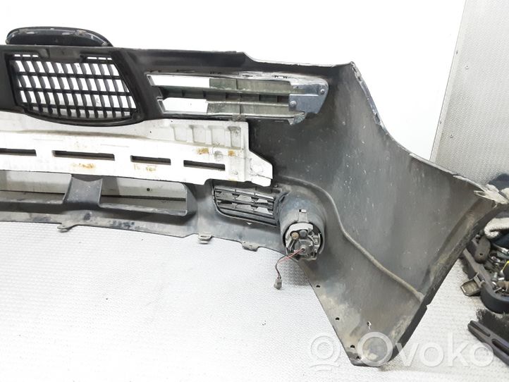 Subaru B9 Tribeca Front bumper 