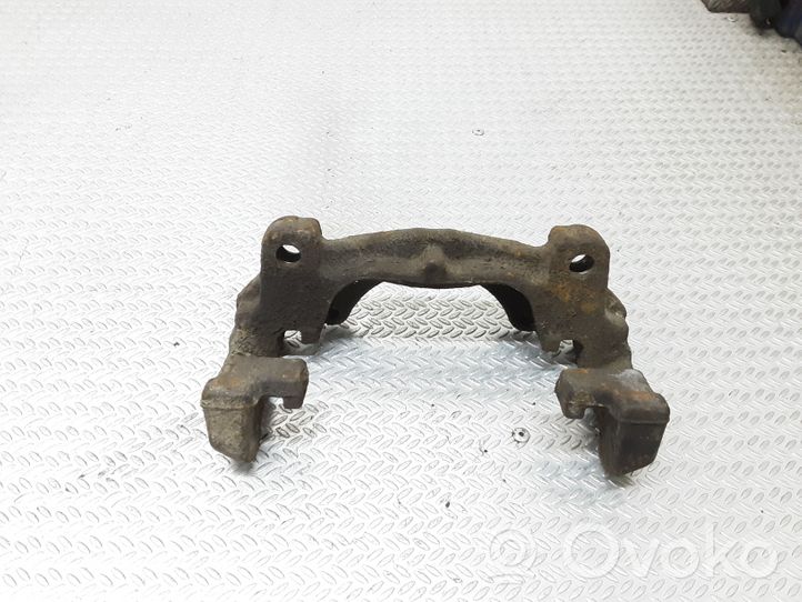 Ford Mondeo MK IV Supporto della pinza del freno anteriore 