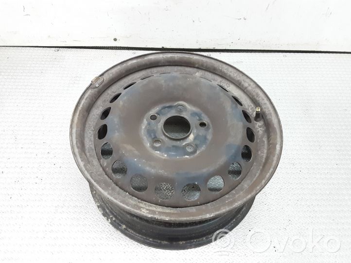 Audi A4 S4 B5 8D Cerchione in acciaio R15 8E0601027