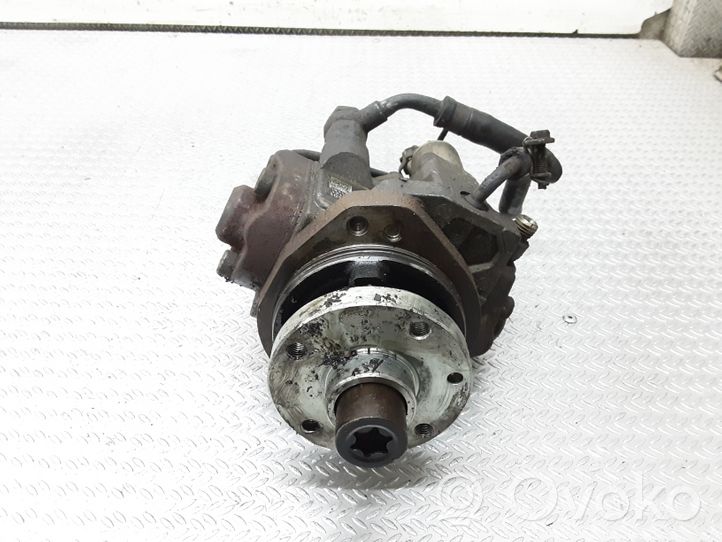 Nissan Almera N16 Polttoaineen ruiskutuksen suurpainepumppu 16700AW401