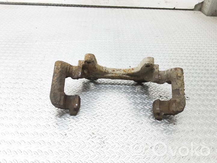 Volkswagen PASSAT B5.5 Front Brake Caliper Pad/Carrier 