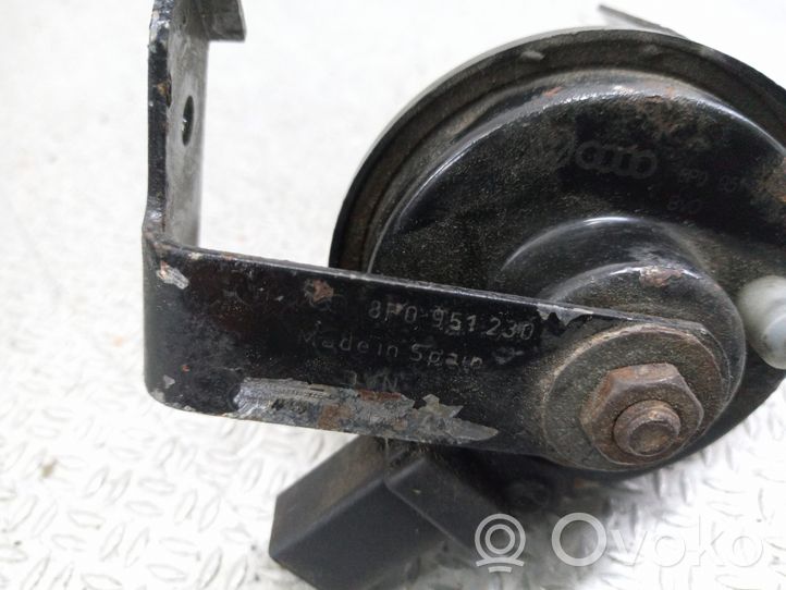 Audi A3 S3 8P Horn signal 8P0951230