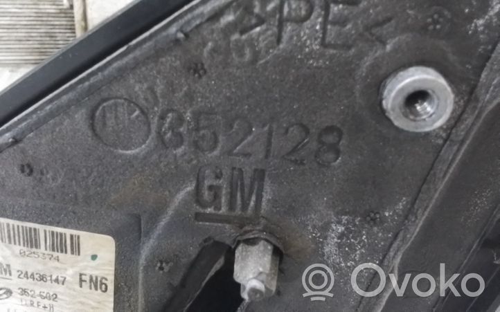 Opel Vectra C Elektryczne lusterko boczne drzwi przednich 352128