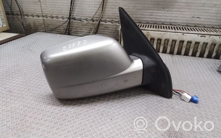 Nissan X-Trail T30 Front door electric wing mirror E13010621