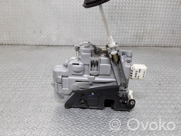 Audi A3 S3 A3 Sportback 8P Rear door lock 4F0839015