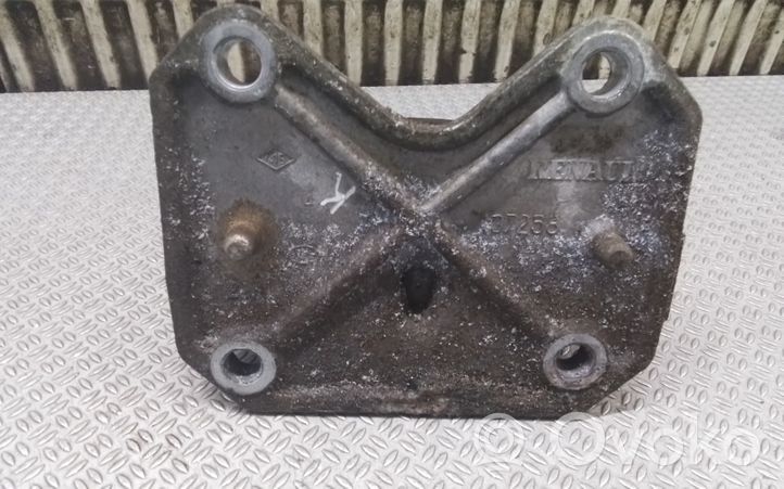 Opel Movano A Engine mounting bracket 107258