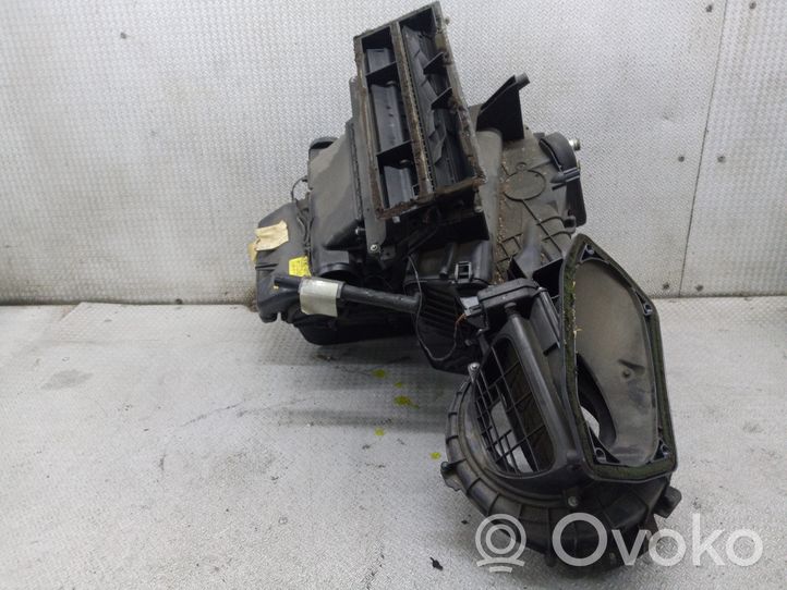 Opel Astra H Interior heater climate box assembly 13113823