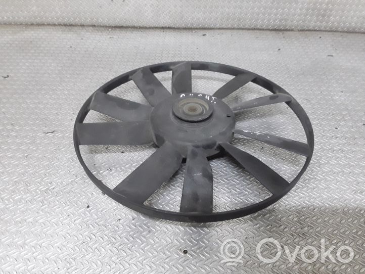 Volkswagen PASSAT B4 Hélice moteur ventilateur 1H0119113