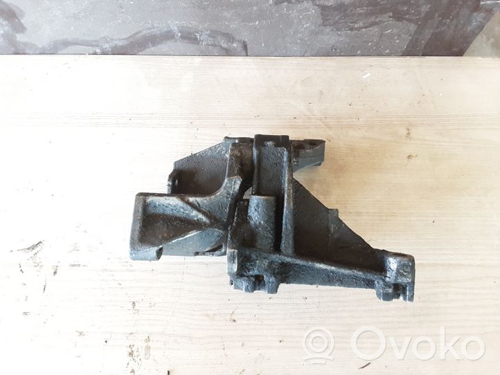 Ford Galaxy Power steering pump mounting bracket 028145523E