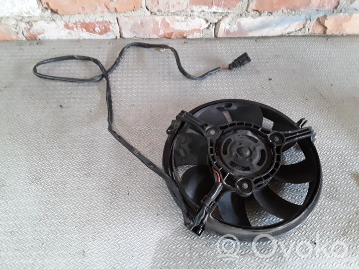 Volkswagen PASSAT B5.5 Ventilatore di raffreddamento elettrico del radiatore 