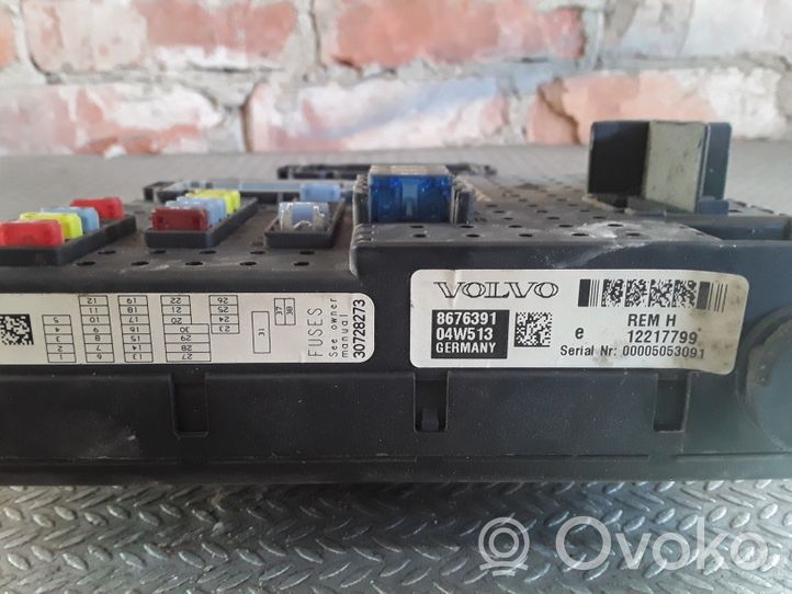 Volvo V70 Sulakemoduuli 8676391