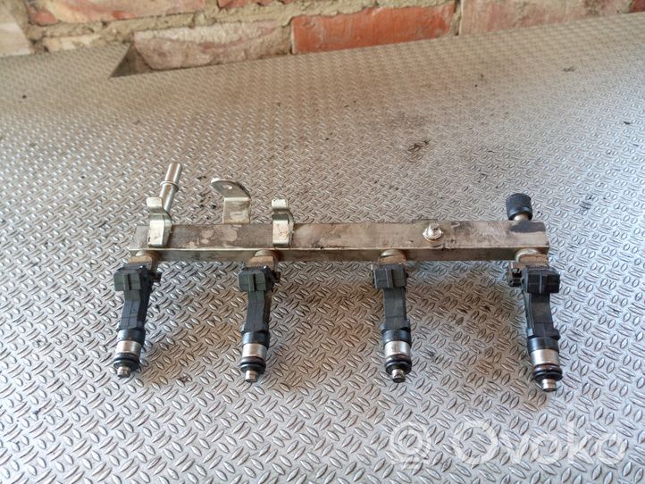 Opel Astra J Set di iniettori 55565971