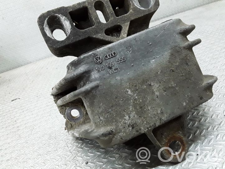 Volkswagen Jetta IV Supporto della scatola del cambio 1J0199555