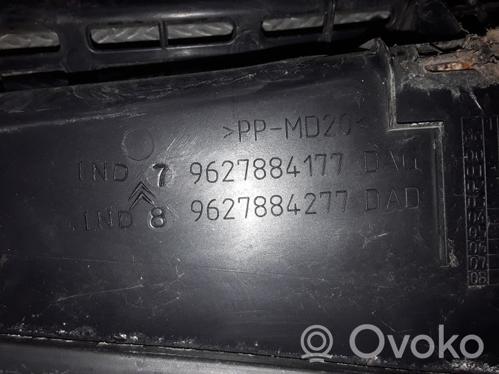 Citroen C5 Valytuvų apdaila (-os) 9627884177