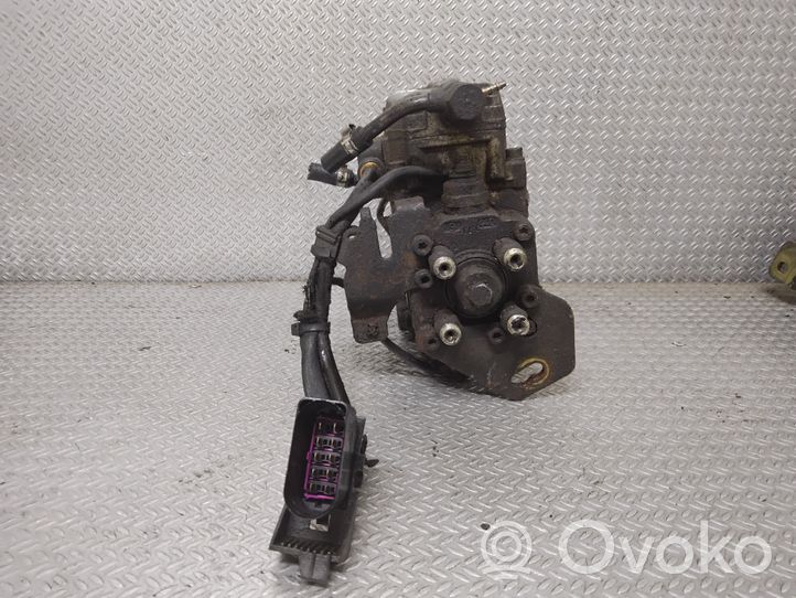 Volkswagen Golf III Pompe d'injection de carburant à haute pression 028130082H