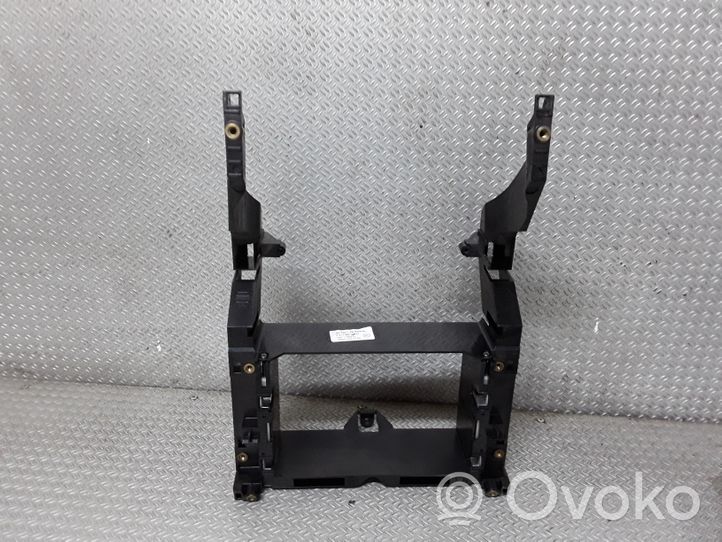 Mercedes-Benz E W211 Altri elementi della console centrale (tunnel) A2116800134