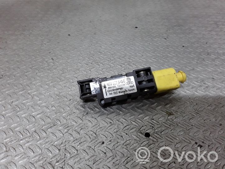 Audi A8 S8 D3 4E Sensore d’urto/d'impatto apertura airbag 4B0959643E