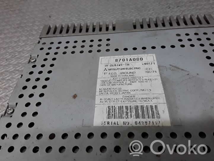 Mitsubishi Grandis Радио/ проигрыватель CD/DVD / навигация 8701A080