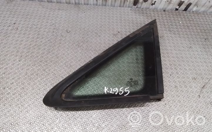 Volkswagen Caddy Front door vent window glass four-door 