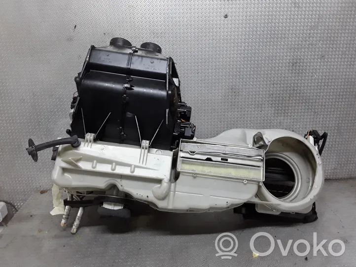 Volvo V70 Scatola climatizzatore riscaldamento abitacolo assemblata P30767358