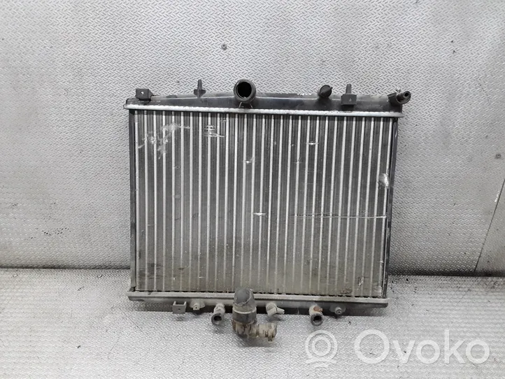 Peugeot 607 Radiateur de refroidissement 