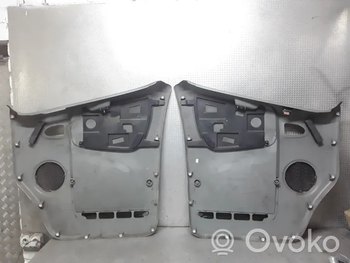 Opel Vivaro Set di rivestimento del pannello della portiera 91165801