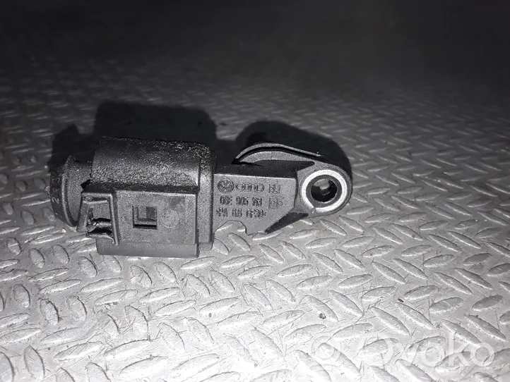 Audi Q7 4L Crankshaft position sensor 06E905163