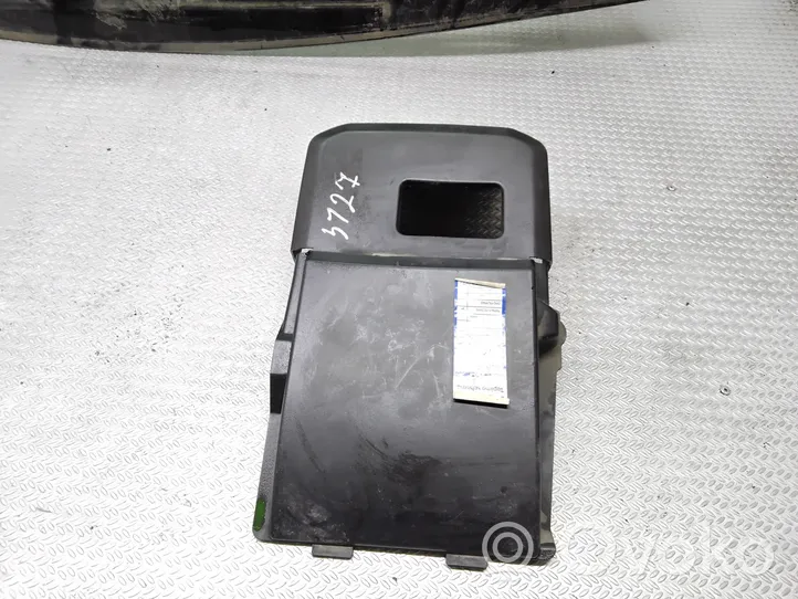 Volvo V50 Deckel Batteriekasten 30667276