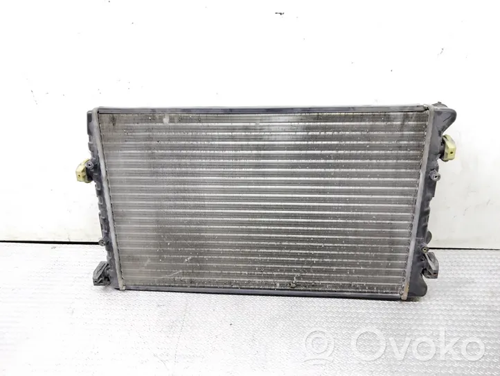 Volkswagen Polo IV 9N3 Radiatore di raffreddamento 652711