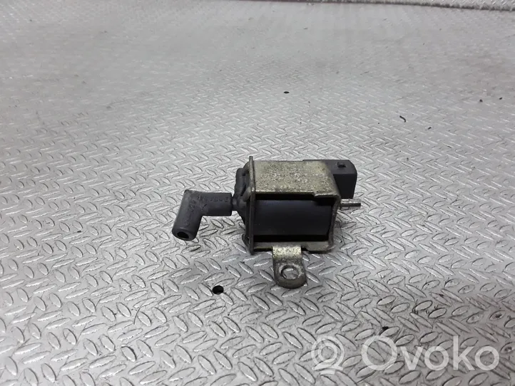 Audi A2 Vacuum valve 028906283F