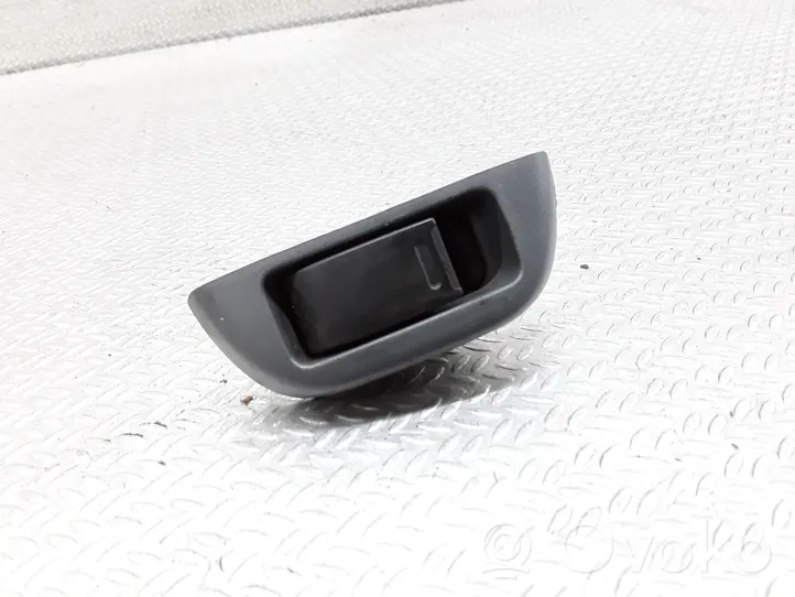 Toyota Aygo AB10 Interruttore di controllo dell’alzacristalli elettrico 742320H010