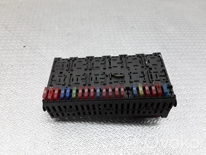 Volkswagen Transporter - Caravelle T4 Fuse module 357937039