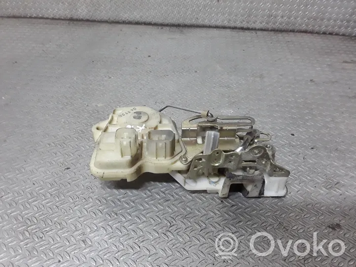 Honda CR-V Rear door lock 