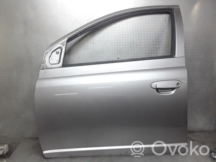 Toyota Yaris Front door 