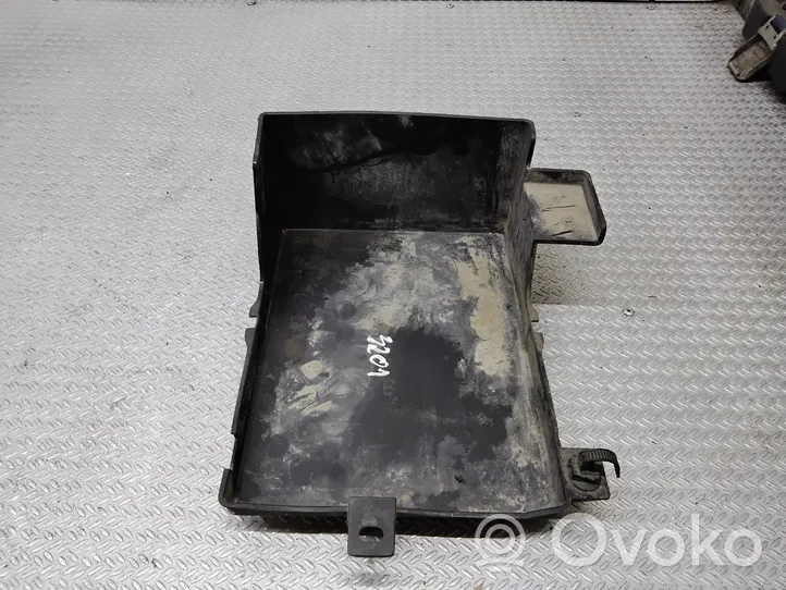 Suzuki Grand Vitara II Battery tray 8201A003