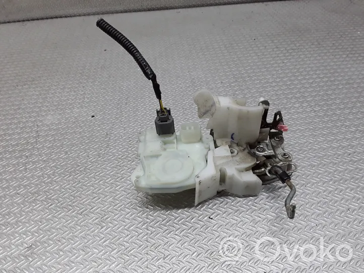 Honda CR-V Rear door lock 