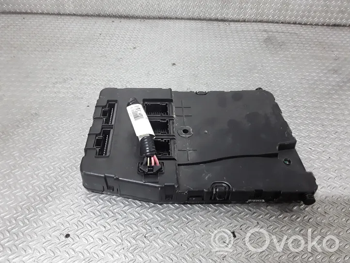 Renault Scenic II -  Grand scenic II Comfort/convenience module 8200606830