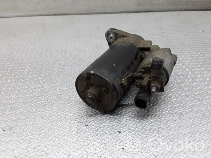 Volkswagen Polo IV 9N3 Starter motor 0001123018