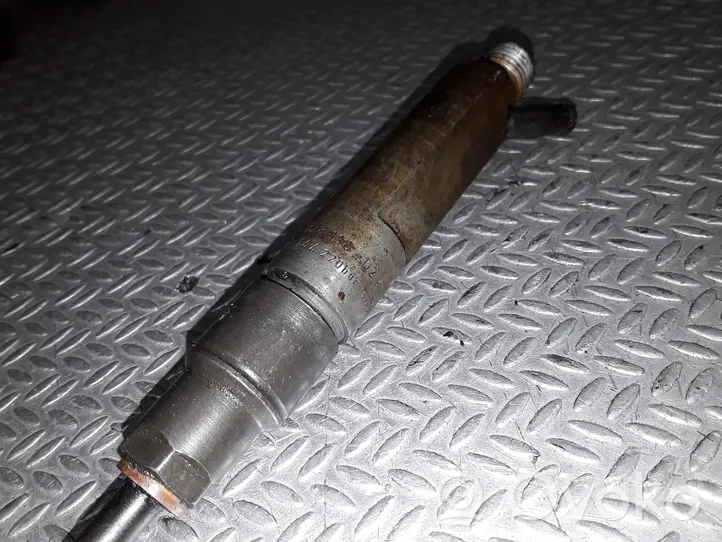 Volkswagen Golf IV Injecteur de carburant 028130202P